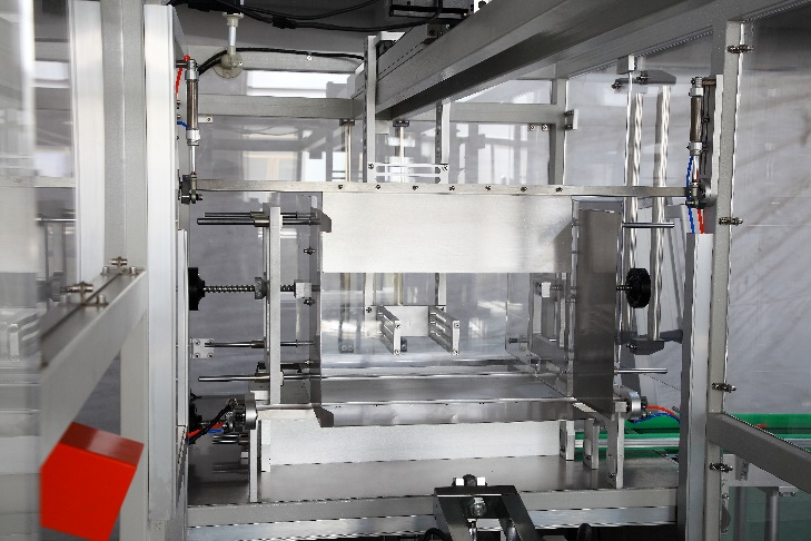 Emballage de caisse &agrave; chargement lat&eacute;ral